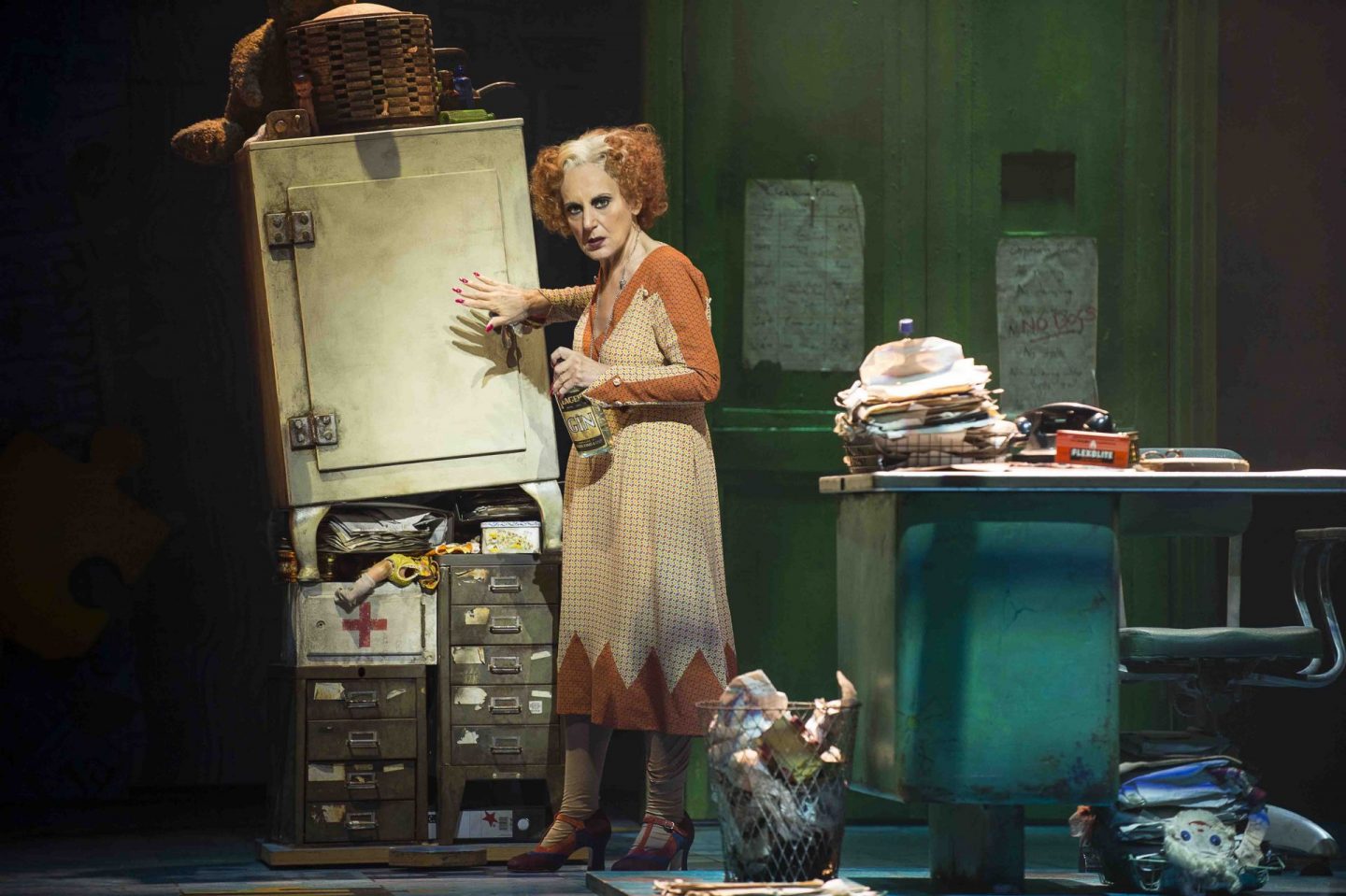 Lesley Joseph to play Miss Hannigan in Annie at Regent Theatre