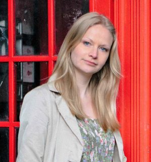 Book Review: Messy Affair written by Elizabeth Mundy