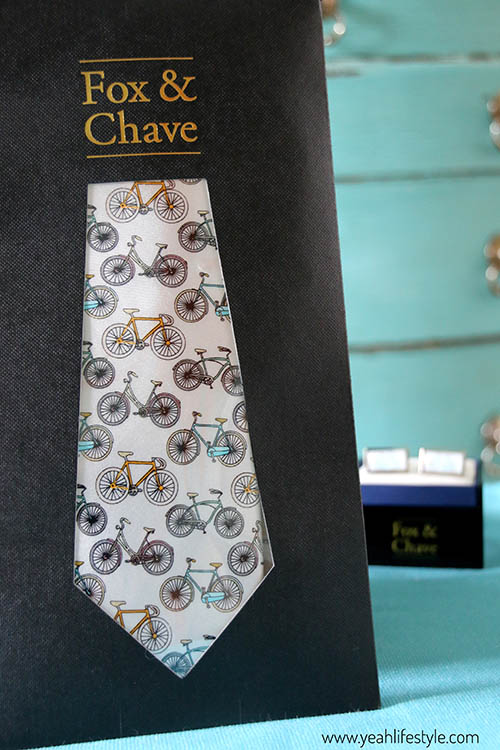 Fox and Chave Tie and Cuff Links