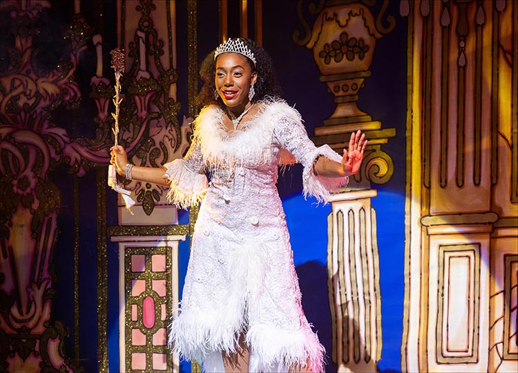 Review: Cinderella Panto at Regent Theatre in Stoke-on-Trent
