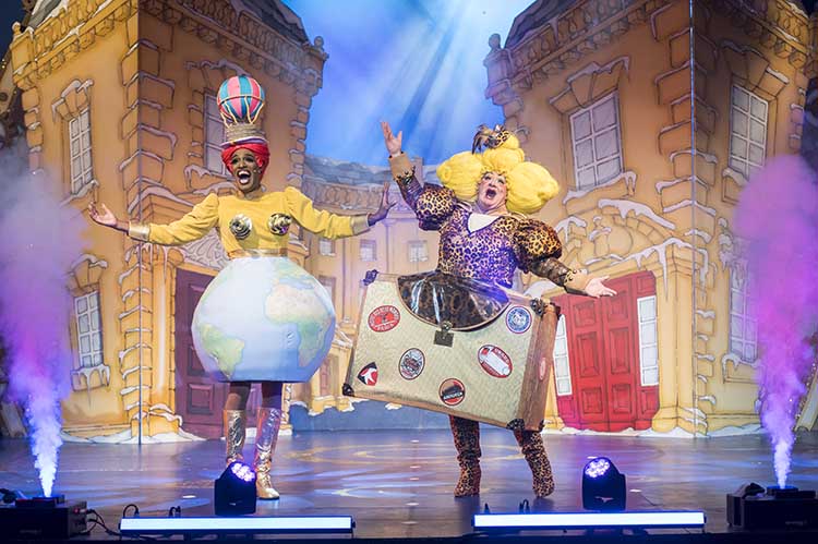 Cast of Cinderella at Stafford Gatehouse Theatre