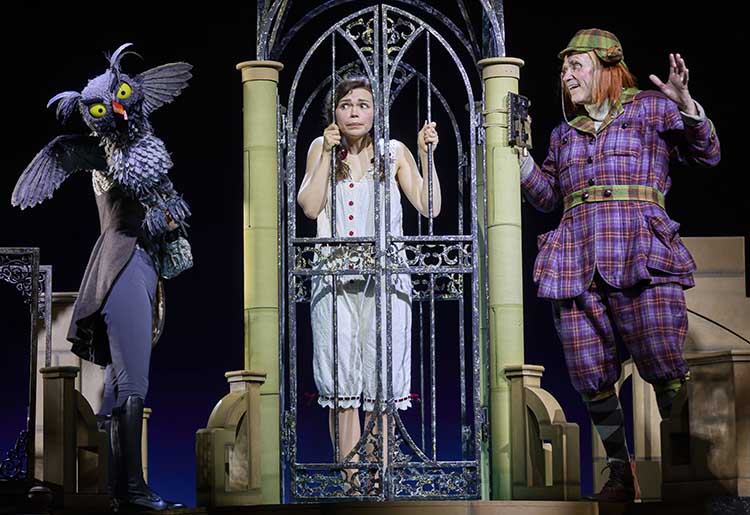 Review: David Walliams’ Awful Auntie at The Regent Theatre