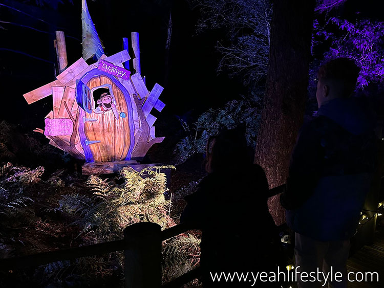 Review: Twig or Treat at The Glorious Glowing Lantern Parade