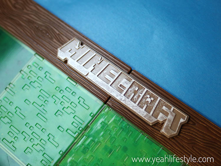 Review: Minecraft Chess Set from The Noble Collection