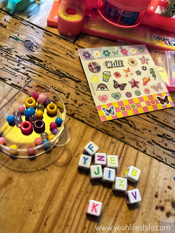 Toy Review: Style 4 Ever Stationery Maker from Canal Toys