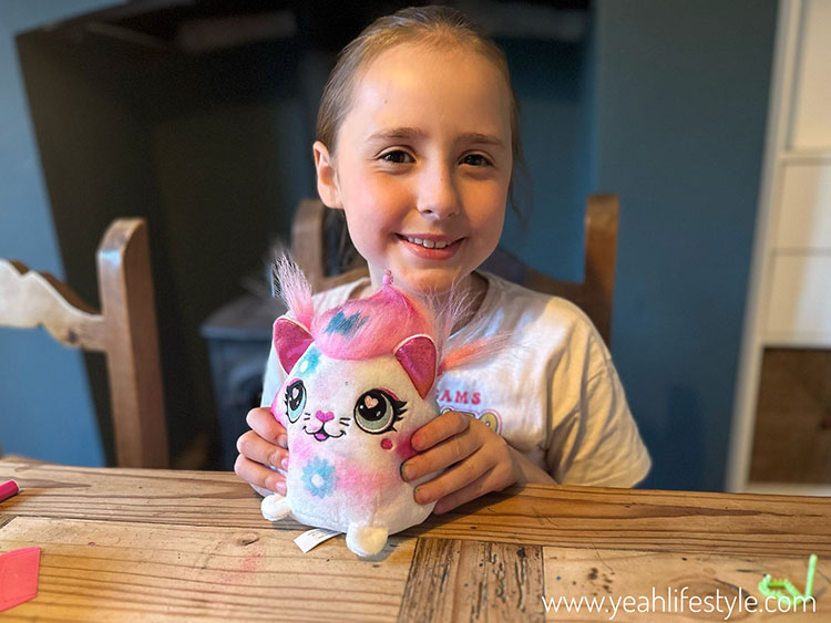 Toy Review: Airbrush Plush Hair’iffic Squish Pals from Canal Toys