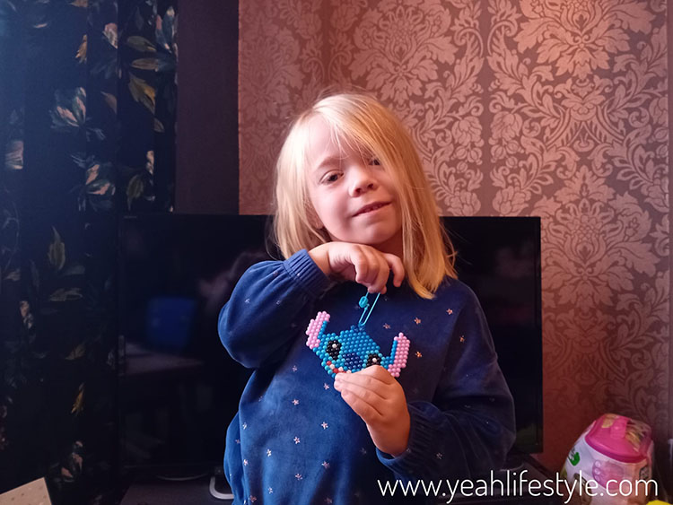 Children's Toy Review: Aquabeads Stitch Keychain Craft Kit