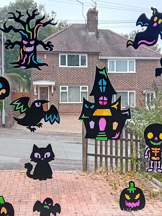 Children's Craft Review: Baker Ross Halloween Crafts
