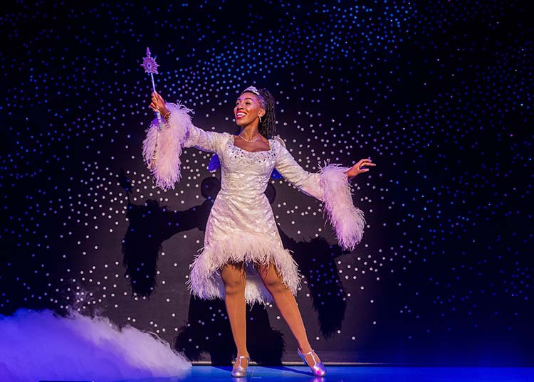 Review: Cinderella at The Regent Theatre