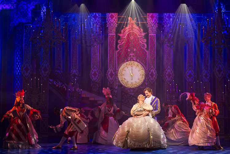 Review: Cinderella at The Regent Theatre
