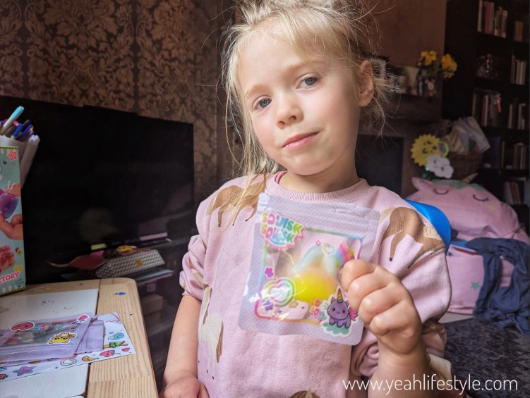 Children's Toy Review : Squish Squish DIY Squishy Factory