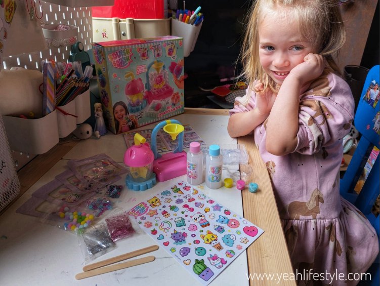 Children's Toy Review : Squish Squish DIY Squishy Factory