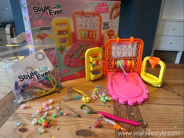 Toy Review: Style 4 Ever DIY Keychain Factory from Canal Toys