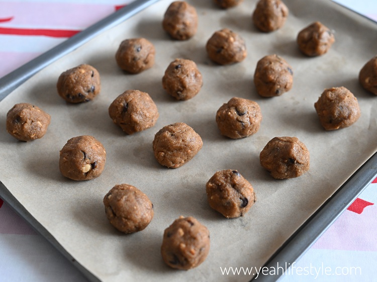 Rachel Allen's Chocolate Chip Peanut Butter Cookies